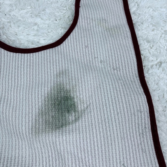 UNBRANDED red & white carpet bathroom mat - Picture 4 of 5